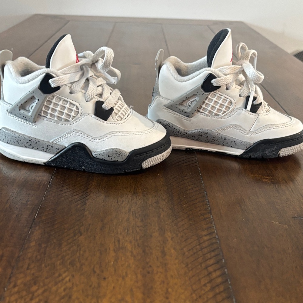Nike Kids White and Black Sneakers with Red Accent - Picture 2 of 5